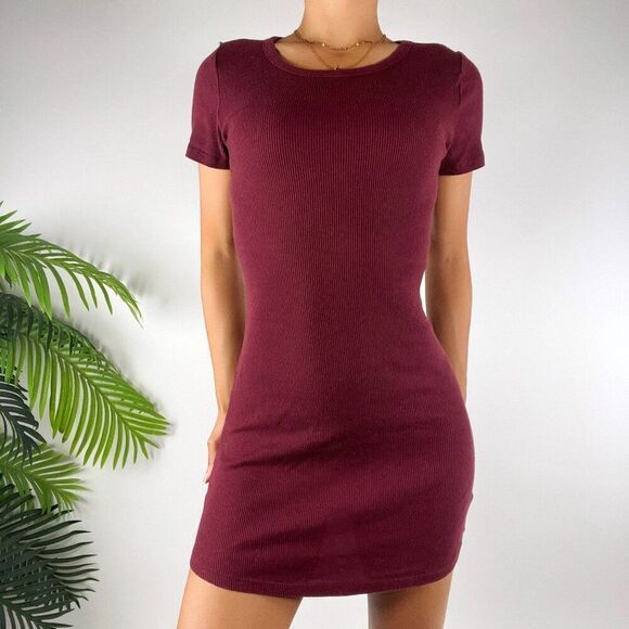 Brandy Melville Maroon Short Sleeve Ribbed Bodycon Mini T-Shirt Dress / OS - Picture 4 of 6